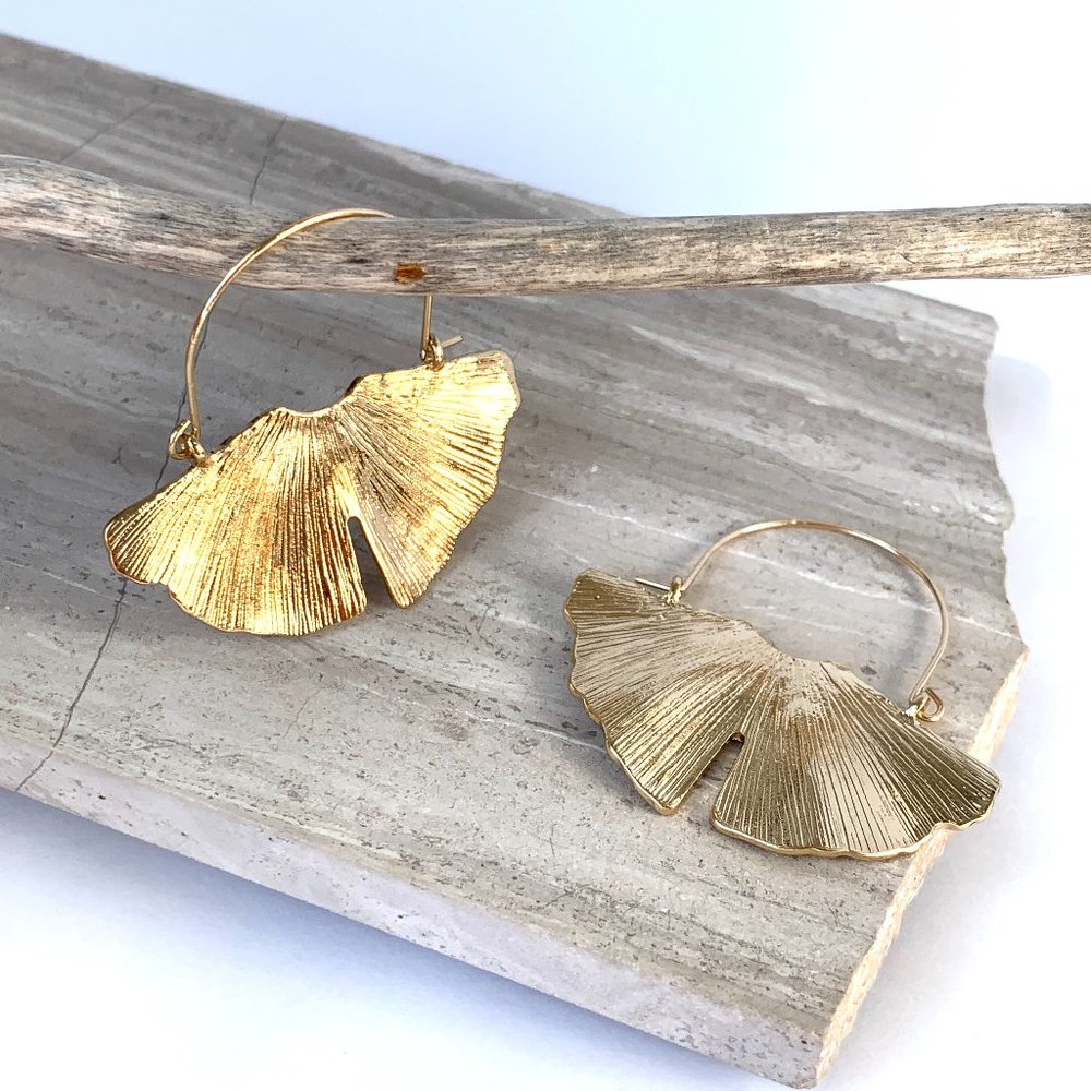 NEW~ Anthropologie Ginkgo Leaf Hoop Earrings